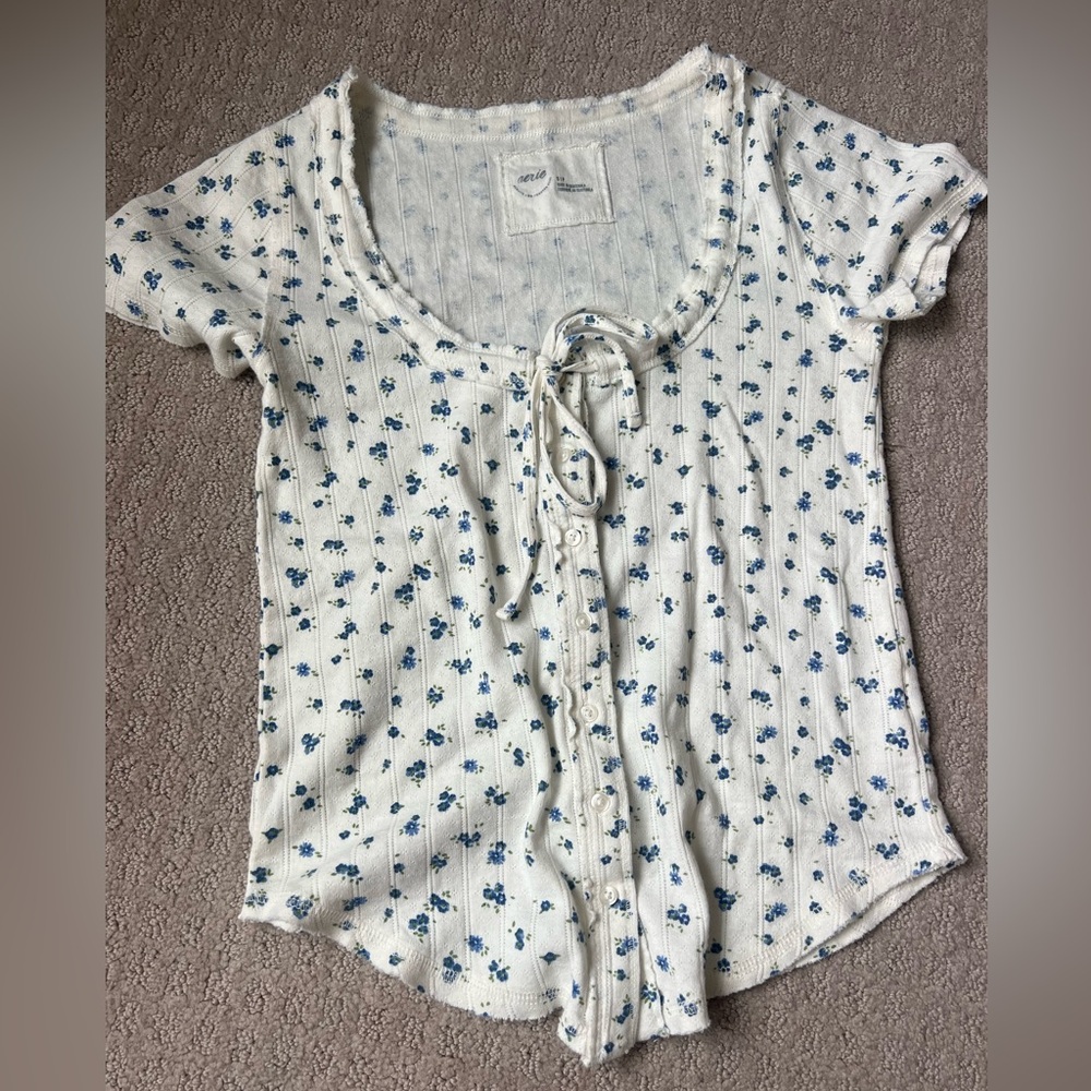 Aerie Sneak Peek T-Shirt size small floral